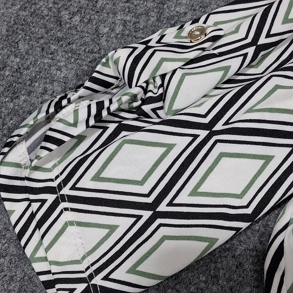 PERCEPTION CONCEPT Blck & White Green Top‎ XL Women V Neck Short Sleeve Casual - Picture 4 of 9